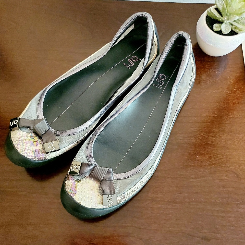 Nike g series flats